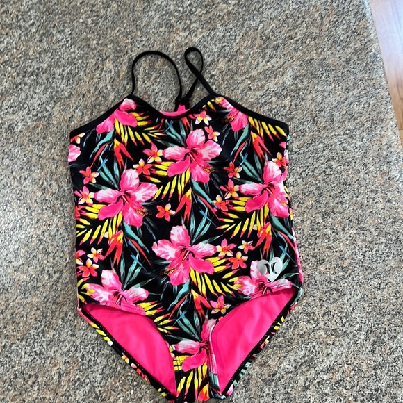 Hurley Other - Hurley swimsuit size 5/6